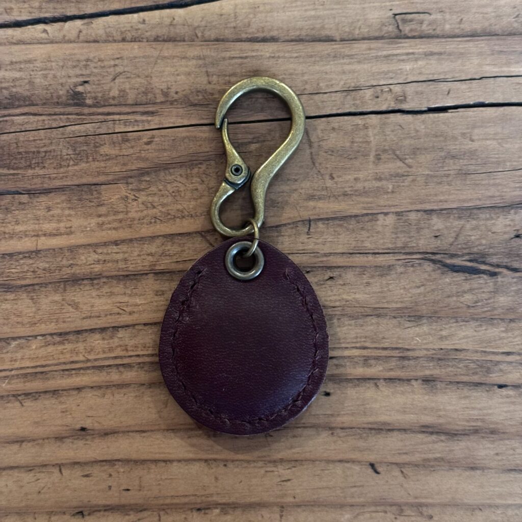 信州安曇野産のマコモ、2種の特殊鉱石、信楽陶土を使って焼き上げた電磁波対策グッズ。マイナスイオンに包まれます